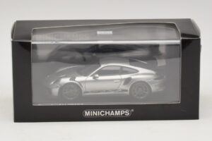 Porsche 911 991.2 GT3 RS Silber Minichamps 1:43 410067020 Metall – Bild 5 von 5
