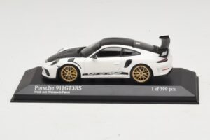 Porsche 911 991.2 GT3 RS Weiss Mit Weissach Package Minichamps 1:43 410067022 Metall
