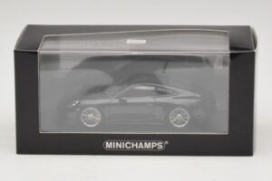 Porsche 911 991.2 GT3 Touring Schwarz Metallic Minichamps 1:43 410067424 Metall – Bild 5 von 5