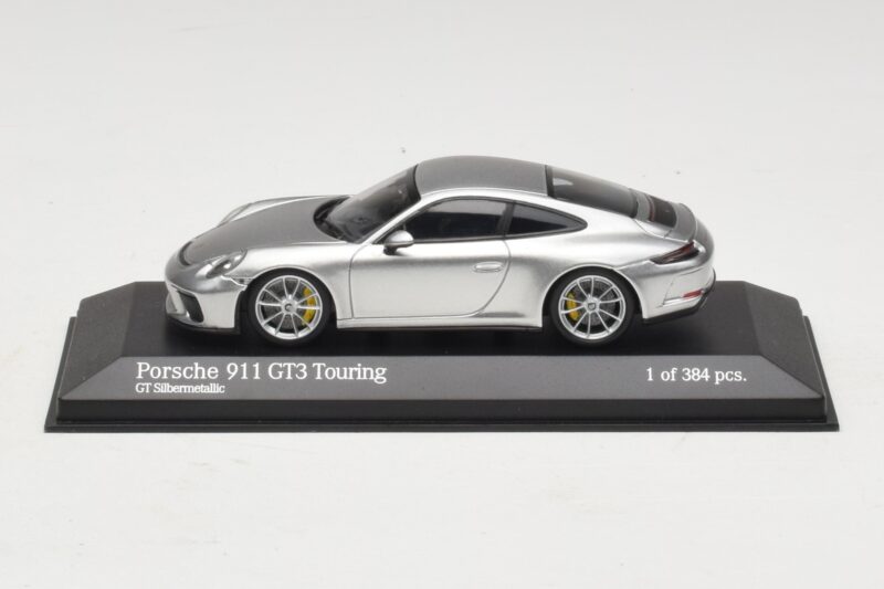 Porsche 911 991.2 GT3 Touring Silber Minichamps 1:43 410067422 Metall