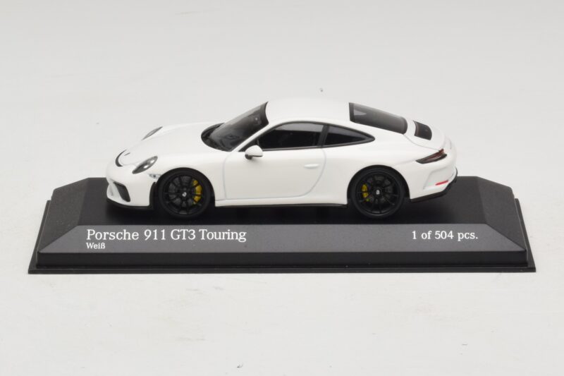 Porsche 911 991.2 GT3 Touring Weiss Minichamps 1:43 Porsche 911 991.2 GT3 Touring Weiss Minichamps 1:43 410067420 Metall