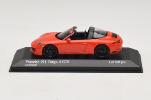 Porsche 911 991 Targa 4 GTS Orange Minichamps 1:43 410067341 Metall