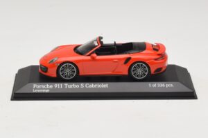 Porsche 911 991 Turbo S Cabriolet Orange Minichamps 1:43 410067181 Metall