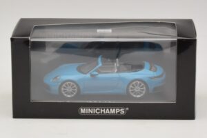 Porsche 911 992 Carrera 4S Cabriolet Blau Minichamps 1:43 410069332 Metall – Bild 5 von 5