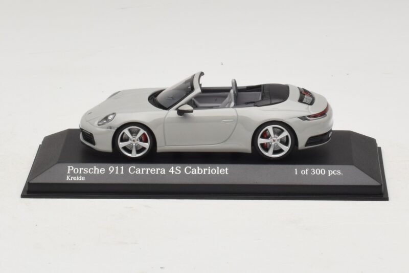 Porsche 911 992 Carrera 4S Cabriolet Grau Minichamps 1:43 410069331 Metall