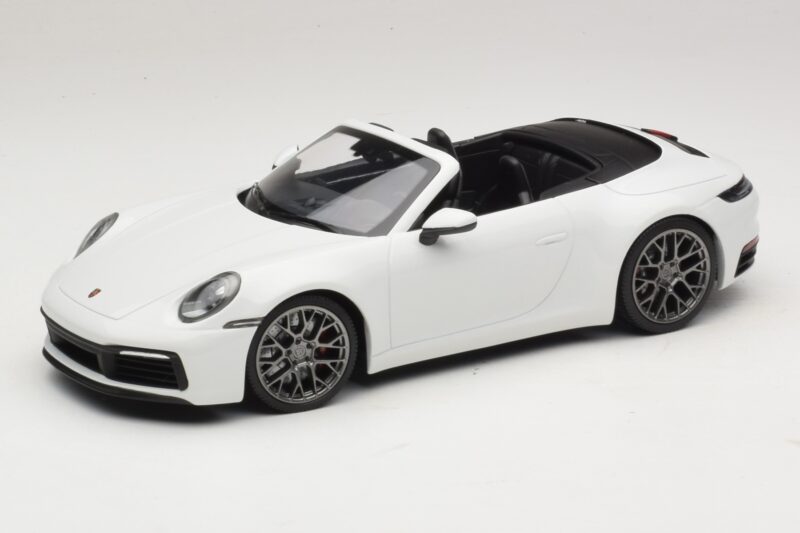 Porsche 911 992 Carrera 4S Cabriolet Weiss Minichamps 1:18 155067330 Metall