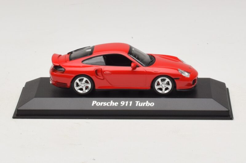 Porsche 911 996 Turbo Rot Maxichamps 1:43 940069300 Metall