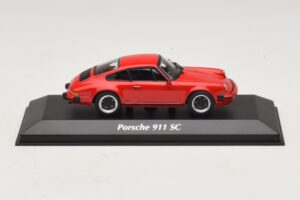 Porsche 911 SC Rot Maxichamps 1:43 940062021 Metall