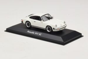 Porsche 911 SC Weiss Maxichamps 1:43 940062020 Metall – Bild 3 von 5