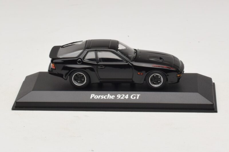 Porsche 924 GT Schwarz Maxichamps 1:43 940066124 Metall