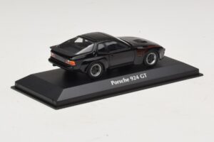 Porsche 924 GT Schwarz Maxichamps 1:43 940066124 Metall – Bild 2 von 5