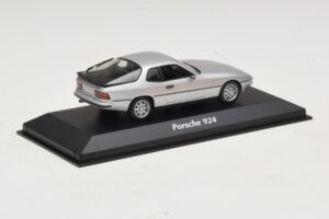 Porsche 924 Silber Maxichamps 1:43 940062120 Metall – Bild 2 von 5