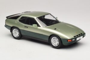Porsche 924 Turbo Hellgrün & Dunkelgrün MCG 1:18 MCG18660 Metall – Bild 4 von 6