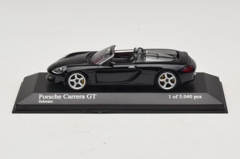 Porsche Carrera GT Schwarz Minichamps 1:43 Porsche Carrera GT Schwarz Minichamps 1:43 430060230 Metall