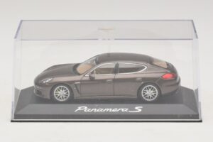Porsche Panamera 970 S Braun Metallic Minichamps 1:43 WAP0203400E Metall – Bild 4 von 5