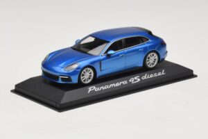 Porsche Panamera 971 4S Diesel Blau Metallic Minichamps 1:43 WAP0207600H Metall – Bild 2 von 5
