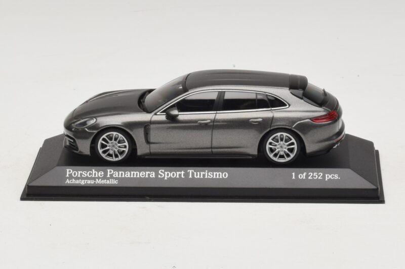 Porsche Panamera 971 Sport Turismo 4S Grau Minichamps 1:43 410066111 Metall
