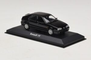 Renault 19 Schwarz Maxichamps 1:43 940113701 Metall – Bild 3 von 5