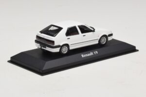 Renault 19 Weiss Maxichamps 1:43 940113700 Metall – Bild 2 von 5