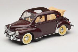 Renault 4CV Kastanienbraun Solido 1:18 Renault 4CV Kastanienbraun Solido 1:18 8048 Metall