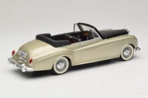 Rolls-Royce Silver Cloud II Silber Solido 1:18 8006 Metall – Bild 2 von 6