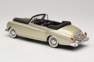 Rolls-Royce Silver Cloud II Silber Solido 1:18 8006 Metall – Bild 5 von 6