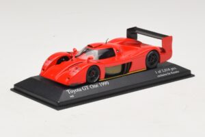 Toyota GT-One TS020 Street Rot Minichamps 1:43 433991603 Metall – Bild 2 von 5