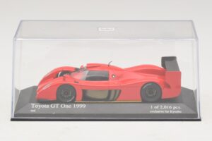 Toyota GT-One TS020 Street Rot Minichamps 1:43 433991603 Metall – Bild 4 von 5
