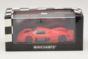 Toyota GT-One TS020 Street Rot Minichamps 1:43 433991603 Metall – Bild 5 von 5