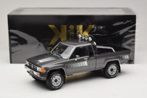 Toyota Hilux N50 Xtra Cab 4x4 Grau Metallic KK-Scale 1:18 KKDC181563 Metall – Bild 6 von 6