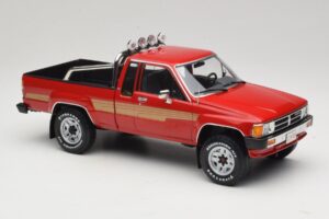 Toyota Hilux N50 Xtra Cab 4x4 Rot KK-Scale 1:18 KKDC181562 Metall – Bild 4 von 6