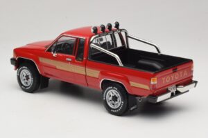 Toyota Hilux N50 Xtra Cab 4x4 Rot KK-Scale 1:18 KKDC181562 Metall – Bild 5 von 6