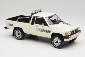 Toyota Hilux N50 Xtra Cab 4x4 Weiss KK-Scale 1:18 KKDC181564 Metall – Bild 4 von 6