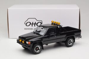 Toyota Hilux N60 SR5 Back to the Future II Hochglanz Schwarz Otto 1:18 OT481 Resin – Bild 6 von 6