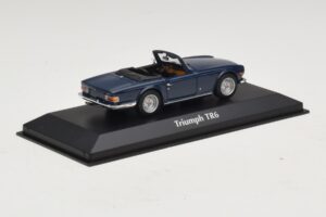 Triumph TR6 Dunkelblau Maxichamps 1:43 940132570 Metall – Bild 2 von 5