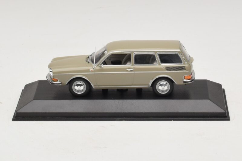 Volkswagen 411 LE Variant Savanna Beige Minichamps 1:43 Volkswagen 411 LE Variant Savanna Beige Minichamps 1:43 400051114 Metall