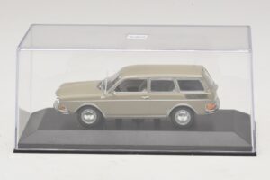 Volkswagen 411 LE Variant Savanna Beige Minichamps 1:43 400051114 Metall – Bild 4 von 5