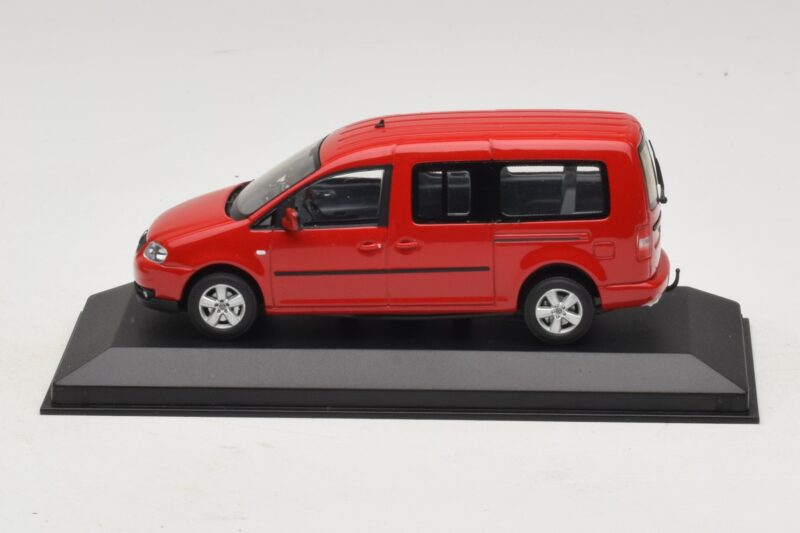 Volkswagen Caddy 2K Bus Rot Minichamps 1:43 CADDY009 Metall