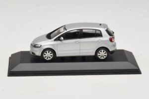Volkswagen Golf Plus Mk5 Silber Ersatzkarton Minichamps 1:43 400054370-R1 Metall