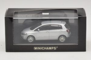 Volkswagen Golf Plus Mk5 Silber Ersatzkarton Minichamps 1:43 400054370-R1 Metall – Bild 5 von 5