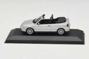 Volkswagen Golf Mk4 Cabriolet Silber Händler-Edition Minichamps 1:43 GOLF004 Metall