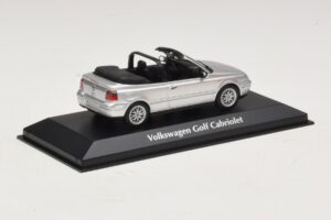Volkswagen Golf Mk4 Cabriolet Silber Maxichamps 1:43 940058331 Metall – Bild 2 von 5