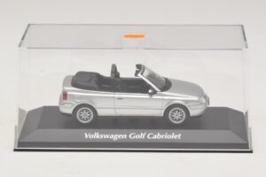Volkswagen Golf Mk4 Cabriolet Silber Maxichamps 1:43 940058331 Metall – Bild 4 von 5