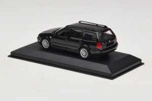 Volkswagen Golf Mk4 Variant Sport Highline BBS Edition Schwarz Ersatzkarton Minichamps 1:43 GOLF008-R1 Metall – Bild 3 von 5