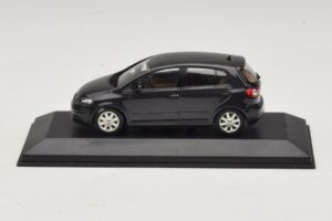 Volkswagen Golf Plus Mk5 Schwarz Minichamps 1:43 GOLF007 Metall