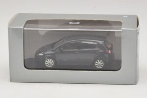 Volkswagen Golf Plus Mk5 Schwarz Minichamps 1:43 GOLF007 Metall – Bild 5 von 5