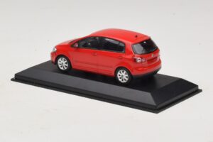 Volkswagen Golf Plus Mk5 Tornado Red Ersatzkarton Minichamps 1:43 821911110-R1 Metall – Bild 3 von 5