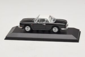 Volkswagen Karmann Ghia Schwarz mit weissem Dach Minichamps 1:43 430050224 Metall