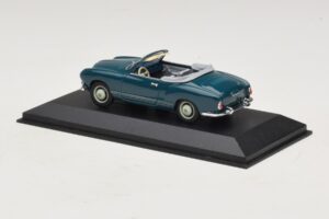 Volkswagen Karmann Ghia Cabriolet Dunkelblau Minichamps 1:43 GHIA001 Metall – Bild 3 von 5