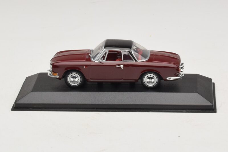 Volkswagen Karmann Ghia Rot Mit Schwarzem Dach Minichamps 1:43 GHIA002 Metall